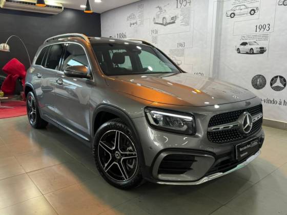 MERCEDES-BENZ GLB 220 2.0 MHEV AMG LINE 4MATIC 8G-DCT MERCEDES-BENZ GLB 220 2.0 MHEV AMG LINE 4MATIC 8G-DCT